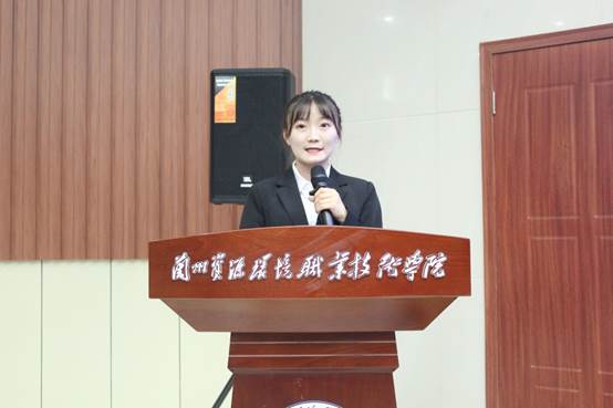 说明: E:\民族工艺学院招生就业工作\网站建设\民族工艺系新闻\2019年下半年\动员大会\IMG_4290.JPG