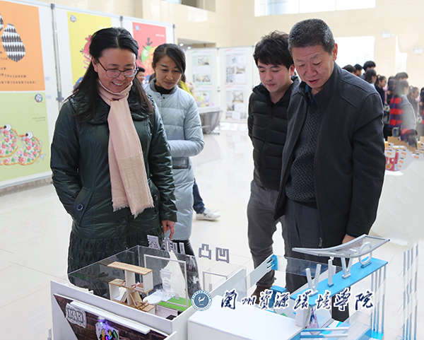 说明: http://www.lzre.edu.cn/__local/2/EF/3B/ADA7192F8AAD4F2EB306AD24AC3_1927F00C_43E85.jpg